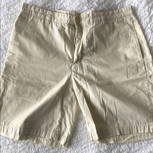 Vineyard Vines shorts